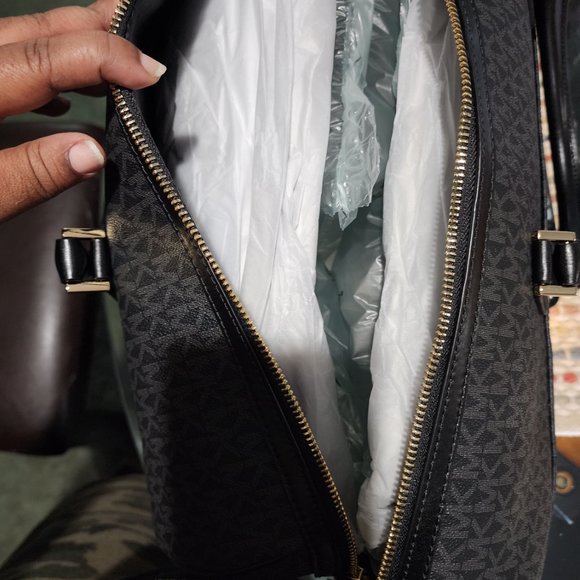 Michael Kors travel duffel bag - Picture 6 of 8